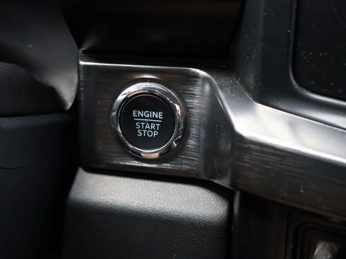 Used 2023 Ford F250 Lariat w/ Sport Appearance Package AWD/4WD image 32