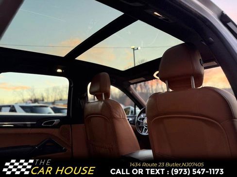 Used 2017 Porsche Cayenne S image 21