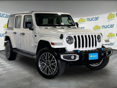 Used 2023 Jeep Wrangler Unlimited Sahara AWD/4WD image 1