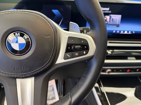 Used 2024 BMW X5 xDrive40i w/ M Sport Package AWD/4WD image 16