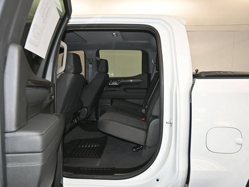 Used 2024 Chevrolet Silverado 1500 LT AWD/4WD image 23