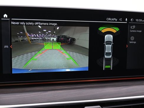 Used 2023 BMW 540i w/ Convenience Package image 32