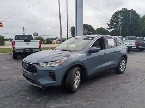Certified 2023 Ford Escape Active w/ Tech Pack #2 FWD image 4