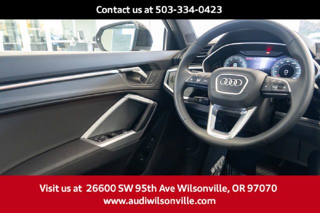Used 2025 Audi Q3 2.0T Premium Plus w/ Premium Plus Package AWD/4WD image 11