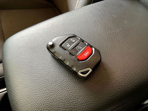 Used 2024 Jeep Wrangler Unlimited Sport AWD/4WD image 33