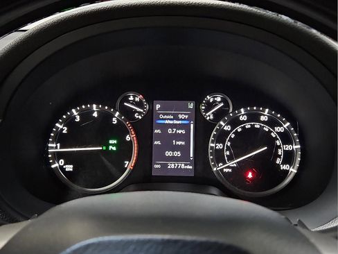 Used 2023 Lexus GX 460 Premium image 16