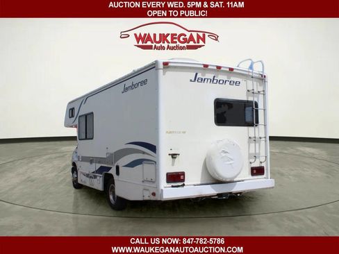 Used 2000 Ford E-350 and Econoline 350 Super Duty RWD image 4