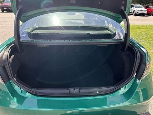 New 2025 Alfa Romeo Giulia AWD w/ Driving Assist Package image 17