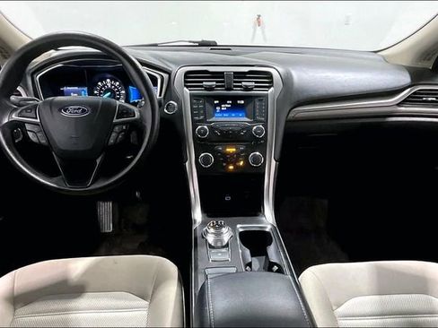 Used 2017 Ford Fusion S image 7