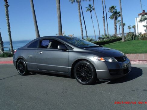 Used 2010 Honda Civic LX image 21
