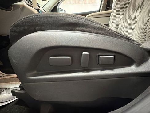 Used 2012 Chevrolet Equinox LT w/ Driver Convenience Package FWD image 12
