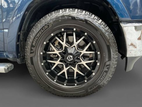 Used 2022 RAM 1500 Laramie AWD/4WD image 15