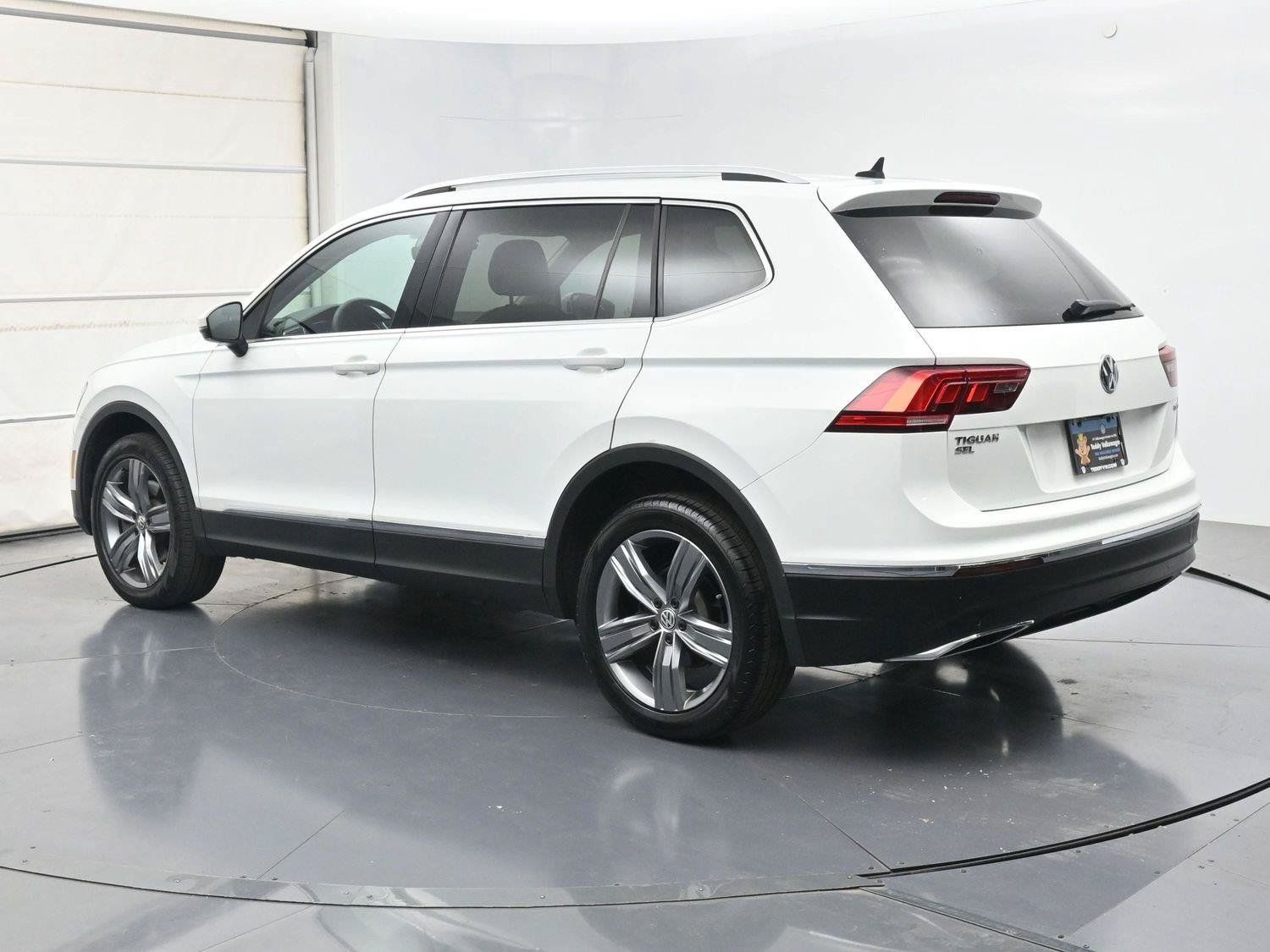 Used 2020 Volkswagen Tiguan SEL w/ 3rd Row Seat Package AWD/4WD image 22