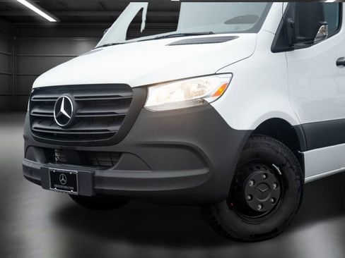 Used 2024 Mercedes-Benz Sprinter 3500 image 13