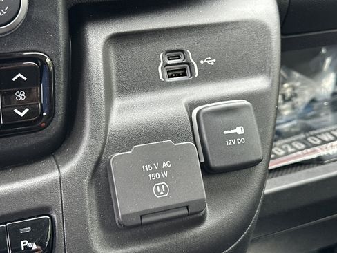 New 2026 RAM ProMaster 2500 w/ Quick Order Package 22G SLT FWD image 5