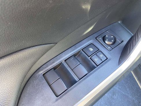 Used 2020 Toyota RAV4 XLE image 21