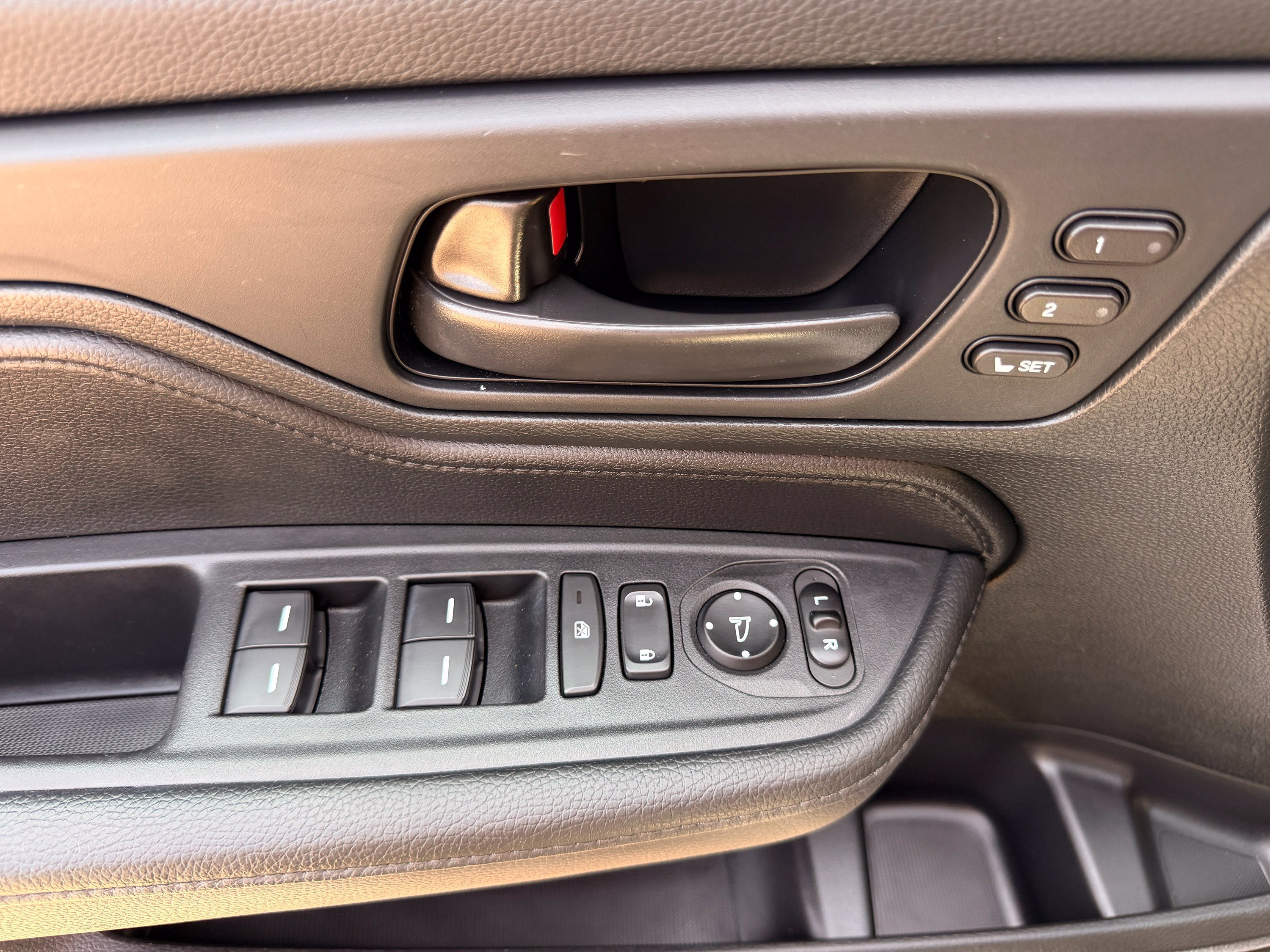 Used 2023 Honda Odyssey EX-L image 13