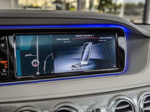 Used 2017 Mercedes-Benz S 550 4MATIC Sedan image 26