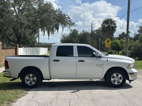 Used 2019 RAM 1500 Tradesman w/ Tradesman SXT Package AWD/4WD image 6
