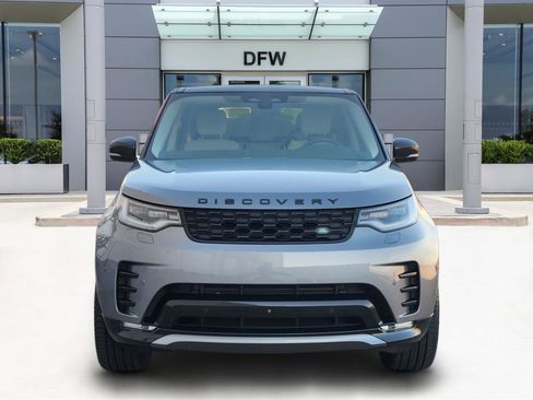 Certified 2025 Land Rover Discovery Dynamic SE image 2