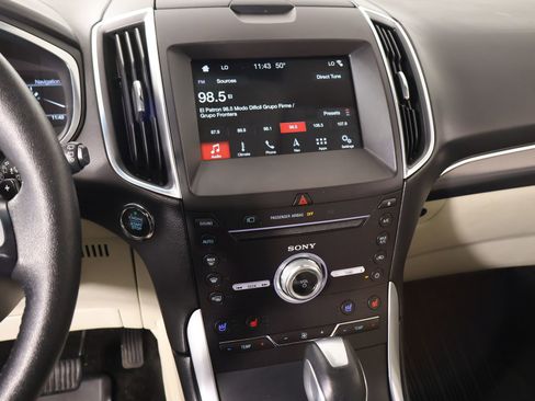 Used 2018 Ford Edge Titanium w/ Equipment Group 302A image 5