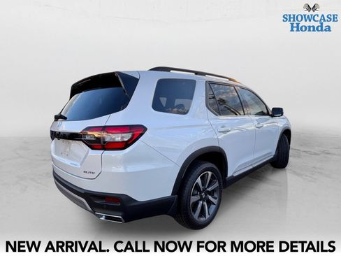 Used 2024 Honda Pilot Elite image 5