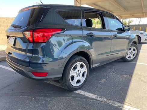 Used 2019 Ford Escape S FWD image 3