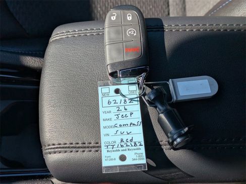 Used 2026 Jeep Compass Altitude image 32