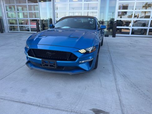 Used 2019 Ford Mustang GT w/ Black Accent Package RWD image 2