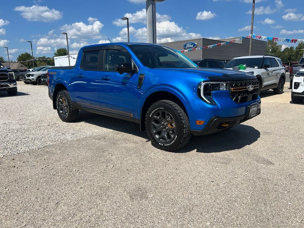 Used 2025 Ford Maverick Tremor AWD/4WD image 2
