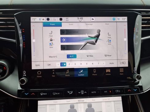 Used 2024 Jeep Grand Wagoneer Series III w/ Rear Seat Video Group 1 image 13