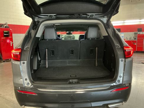 Used 2018 Buick Enclave Essence w/ Trailering Package FWD image 33