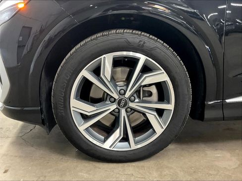 Used 2025 Audi Q4 e-tron Premium Plus w/ Premium Plus image 11