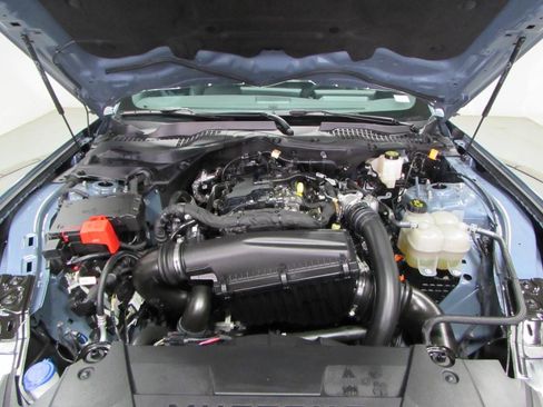 Used 2024 Ford Mustang image 10