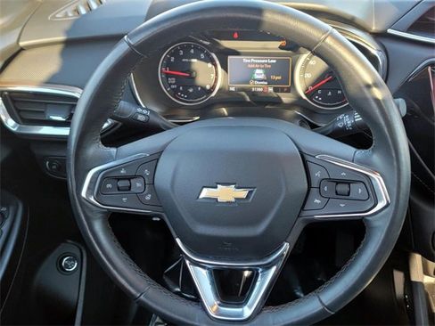 Used 2023 Chevrolet TrailBlazer ACTIV w/ Sun and Liftgate Package image 16