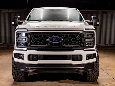 Used 2025 Ford F250 XL w/ STX Appearance Package image 2