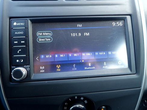 Used 2019 Nissan Versa SV image 17