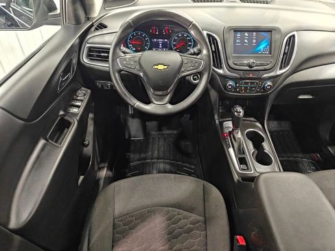 Used 2018 Chevrolet Equinox LT FWD image 4