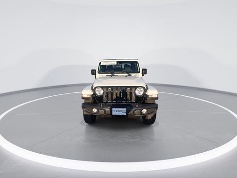 Used 2022 Jeep Gladiator Sport AWD/4WD image 3