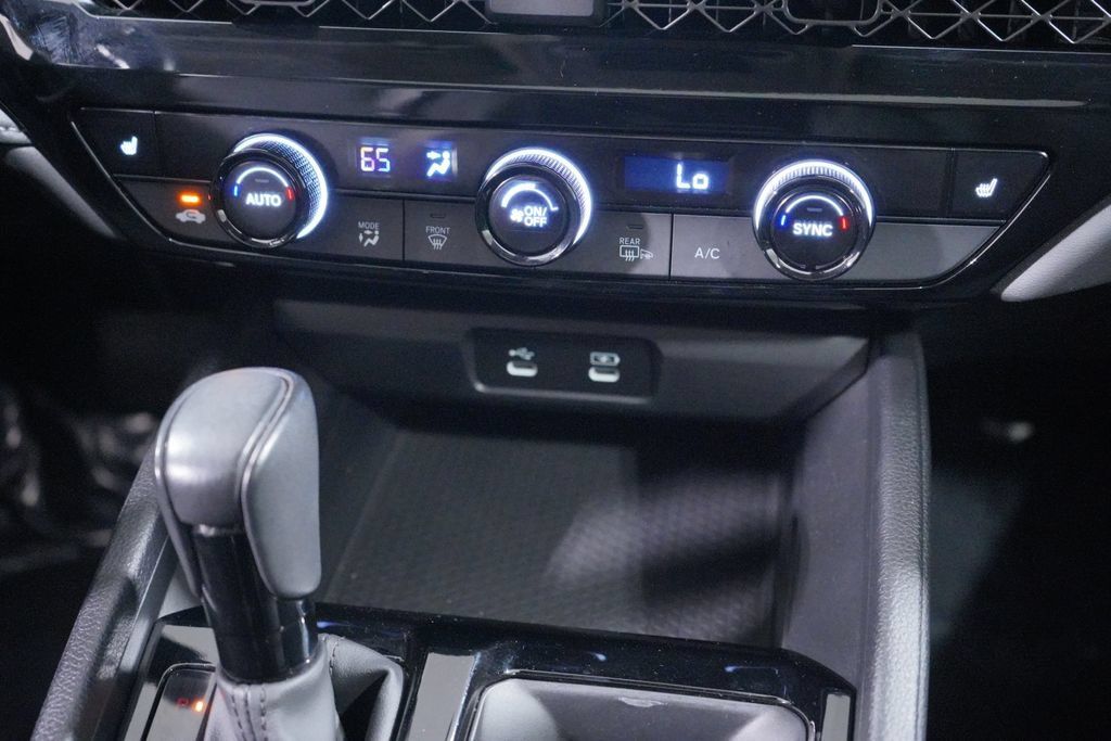 Used 2023 Honda Accord EX-L image 18