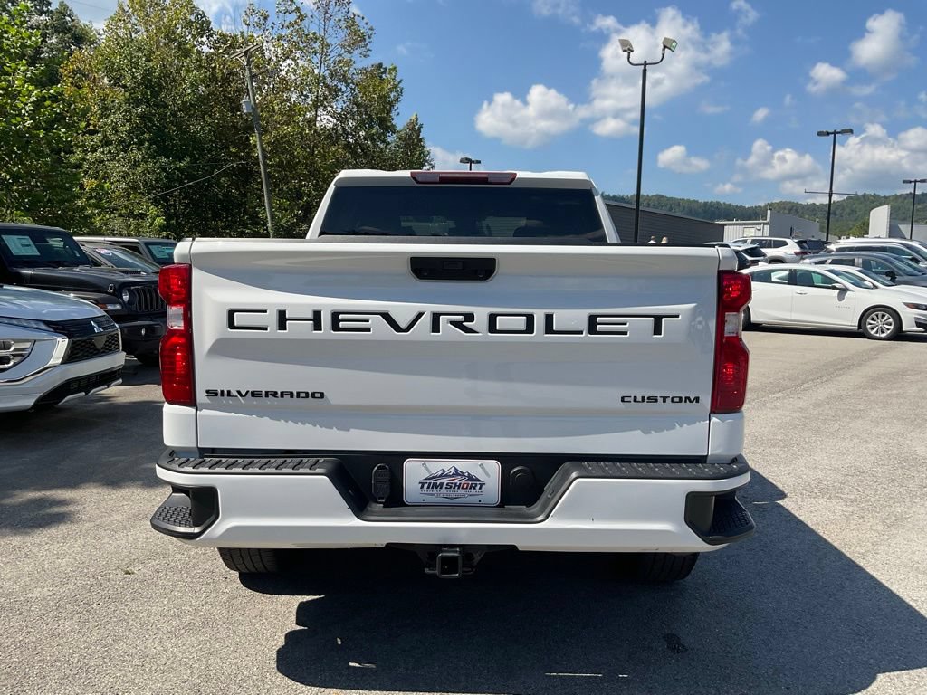 Used 2024 Chevrolet Silverado 1500 Custom w/ LPO, Dark Essentials Package AWD/4WD image 5