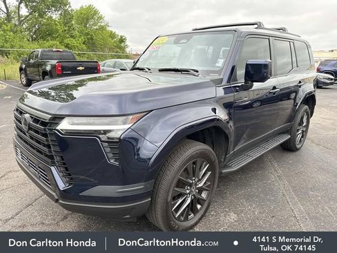 Used 2024 Lexus GX 550 w/ Cold Area Package image 3