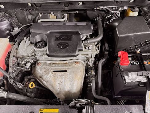 Used 2015 Toyota RAV4 Limited AWD/4WD image 33