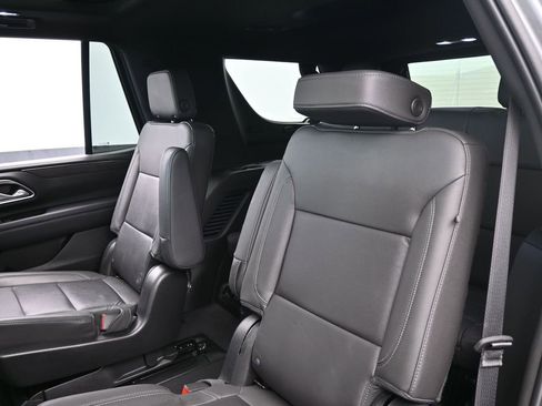 Used 2022 Chevrolet Tahoe LT w/ LT Signature Plus Package image 30