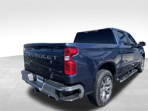 Used 2022 Chevrolet Silverado 1500 LT w/ Z71 Off-Road Package AWD/4WD image 13