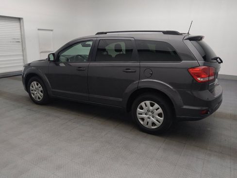Used 2019 Dodge Journey SE FWD image 3