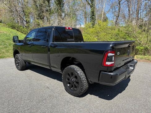 Used 2024 RAM 2500 Laramie w/ Night Edition AWD/4WD image 9