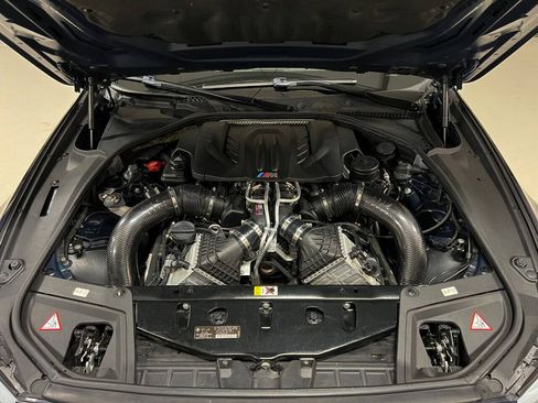 Used 2013 BMW M5 RWD image 14