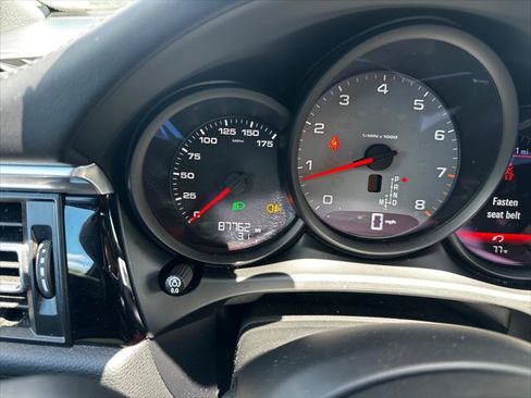 Used 2020 Porsche Macan S image 24