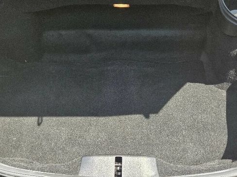 Used 2005 Porsche Boxster RWD image 16